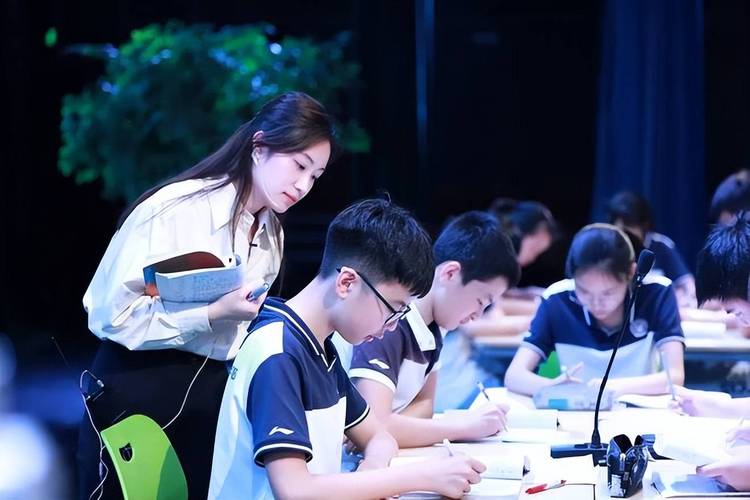 学生课堂听讲需要注意的问题有哪些「为什么听课听的零碎了」 学生课堂听讲需要注意的问题有哪些「为什么听课听的零碎了」 GoogleSEO
